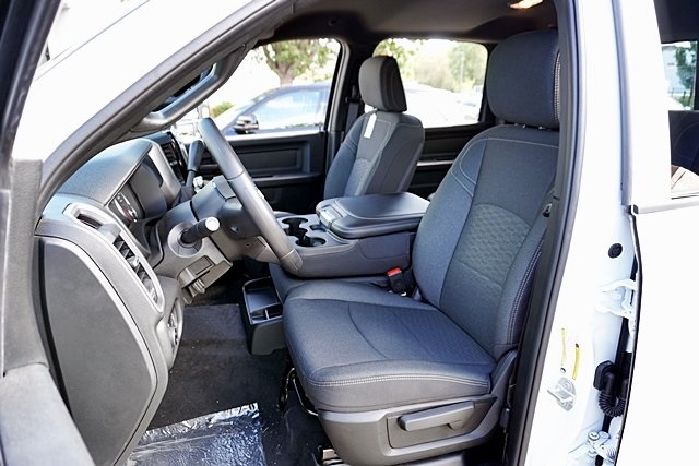 New 2026 Bright White Clear-Coat Exterior Paint RAM Tradesman image 21