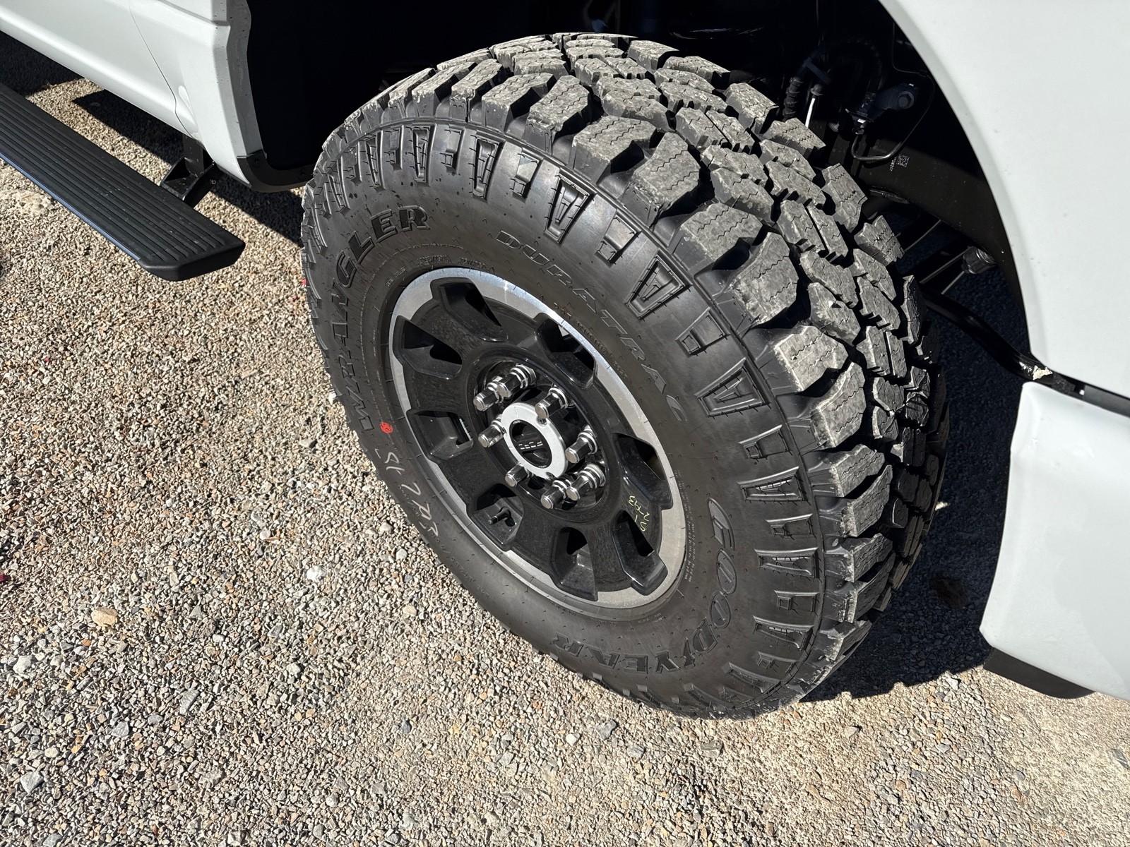 2026 Ford F-350 Lariat photo 4