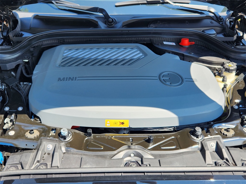 2024 Mini Cooper 2 Door Hardtop SE photo 18