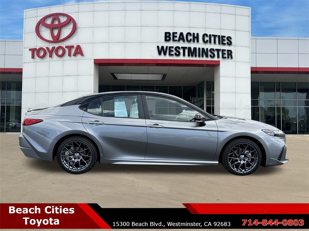 2025 Toyota Camry XSE photo 8