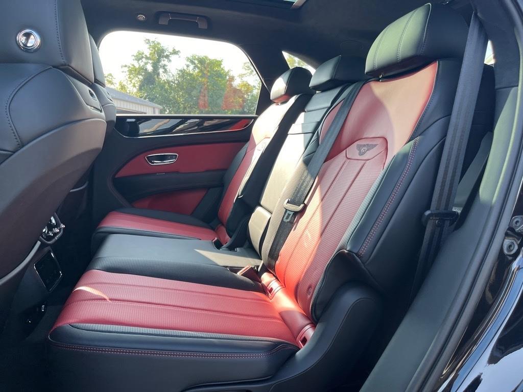 2023 Bentley Bentayga S photo 21