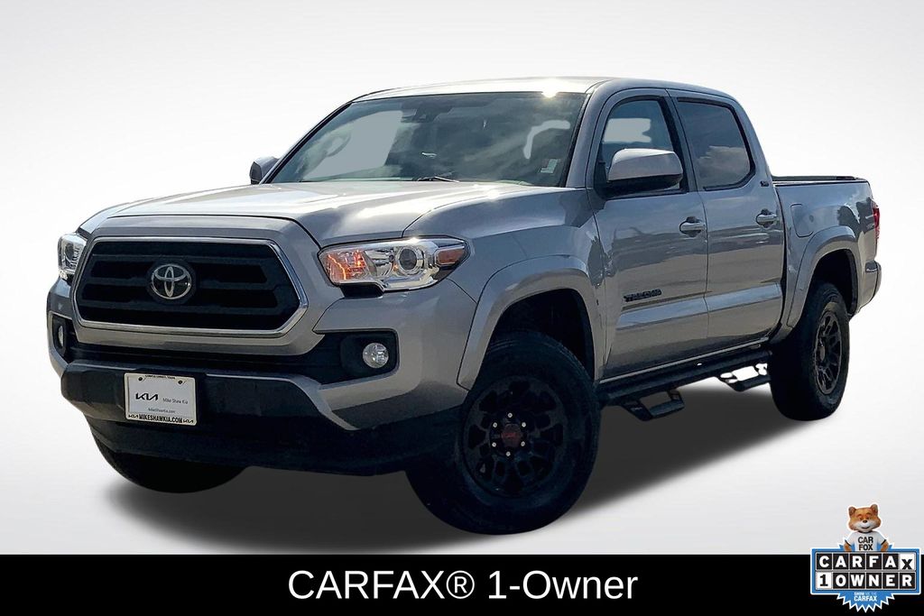 2021 Toyota Tacoma SR5 photo 2