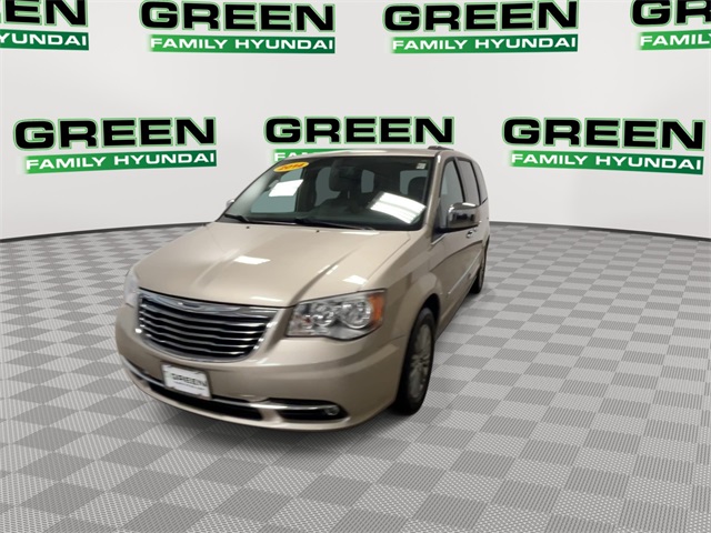 2014 Chrysler Town & Country photo 7