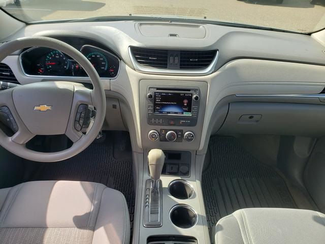 2017 Chevrolet Traverse LS photo 14