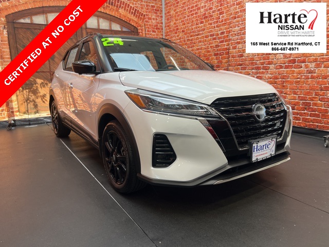 2024 Nissan Kicks SR's photo