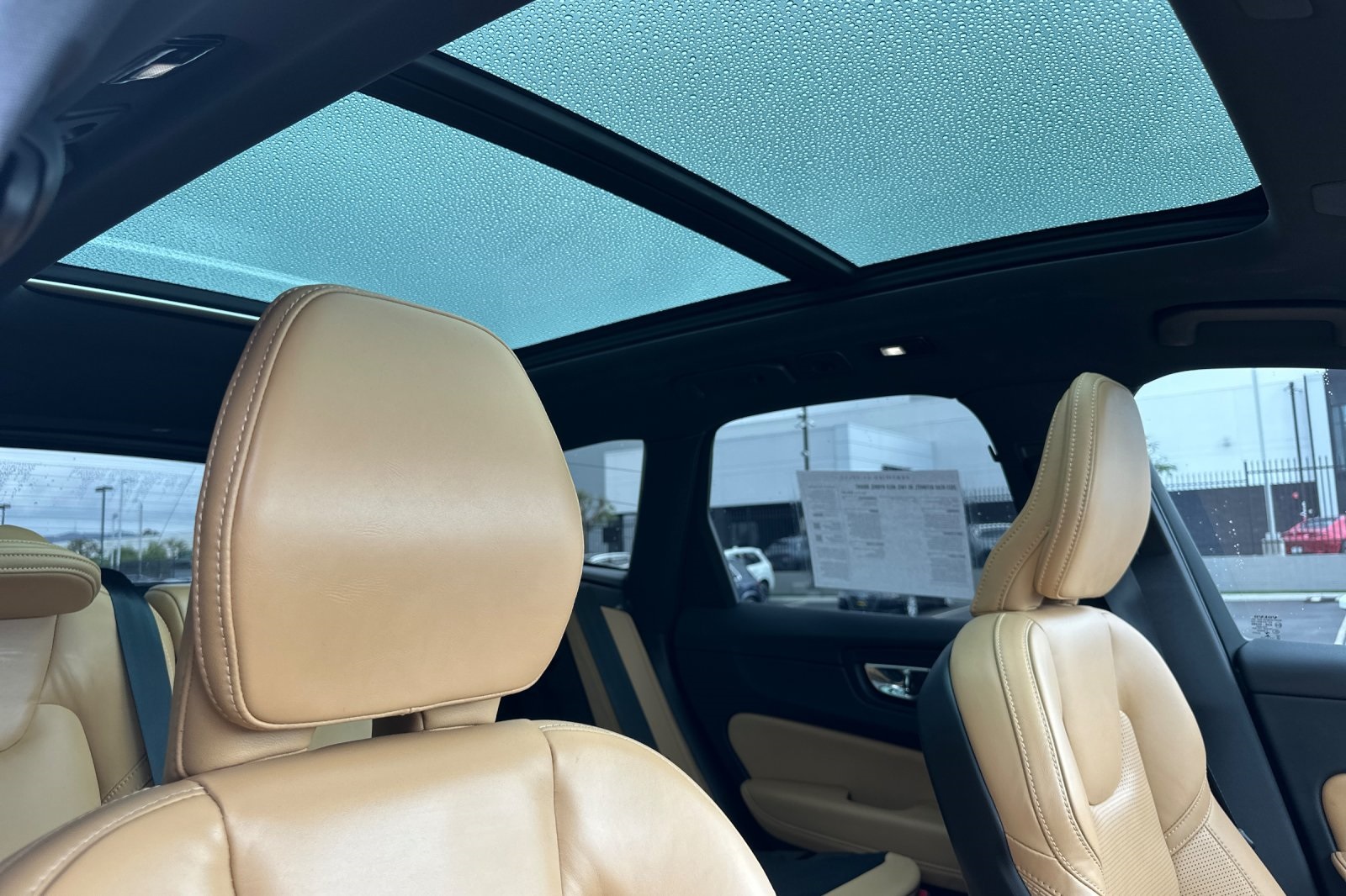 2023 Volvo XC60 B5 Ultimate photo 16