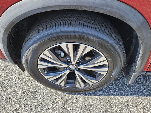 2021 Nissan Rogue SV photo 14