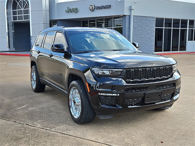 2023 Jeep Grand Cherokee L Limited's photo