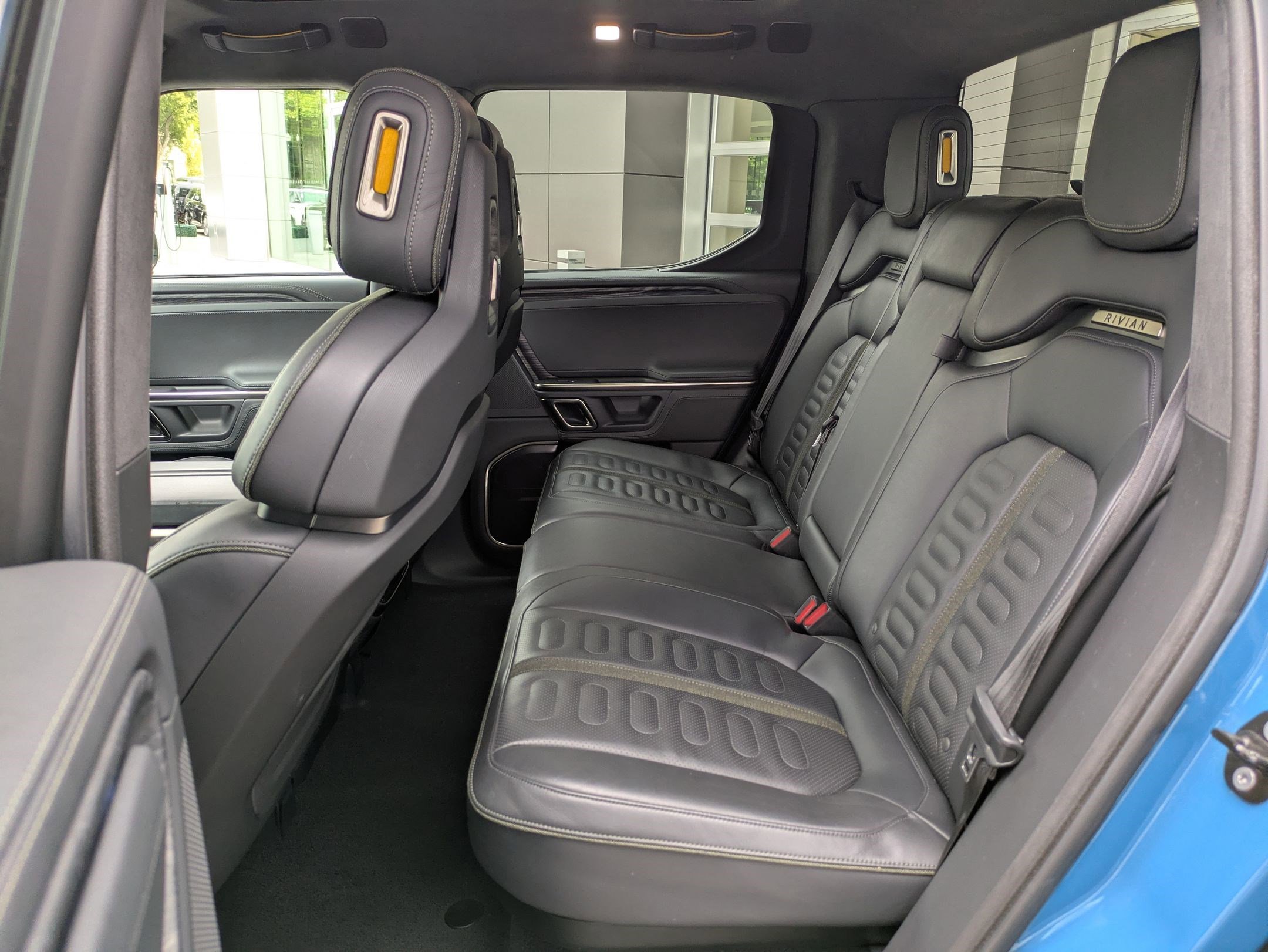 2022 Rivian R1T Adventure photo 22