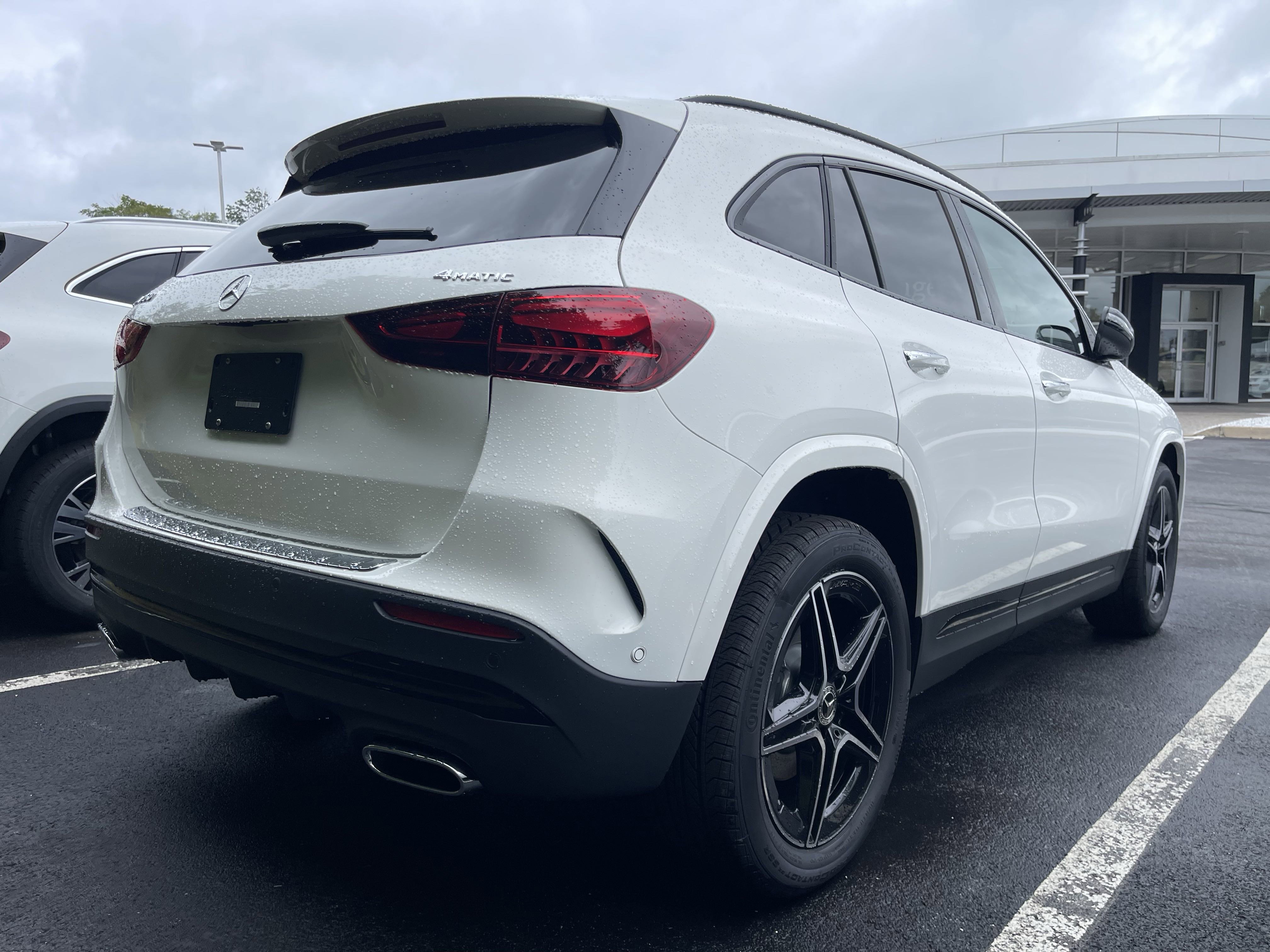 2026 Mercedes Benz GLA 250 4MATIC photo 4