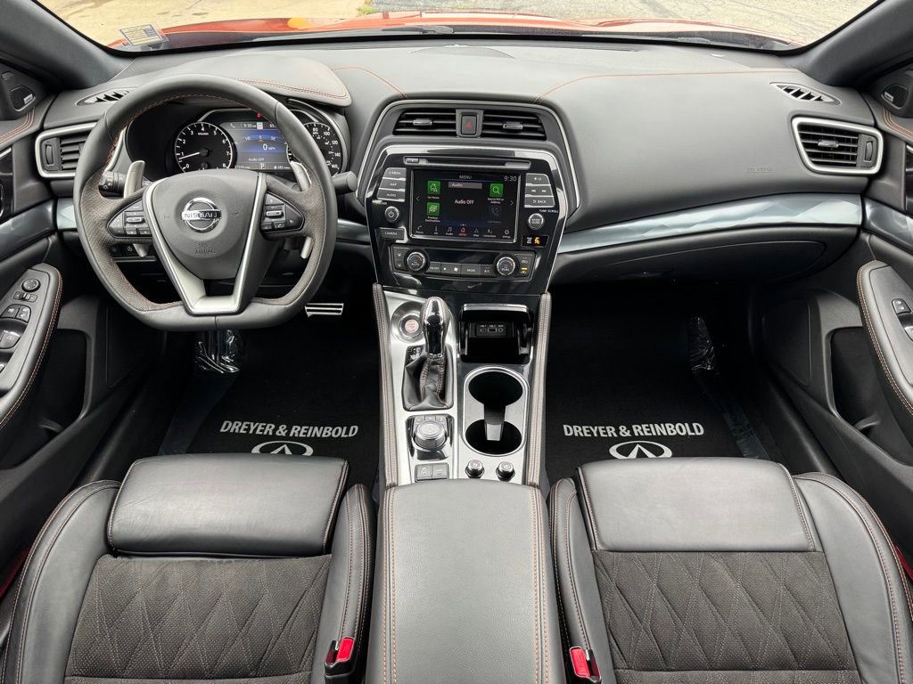 2019 Nissan Maxima SR photo 16
