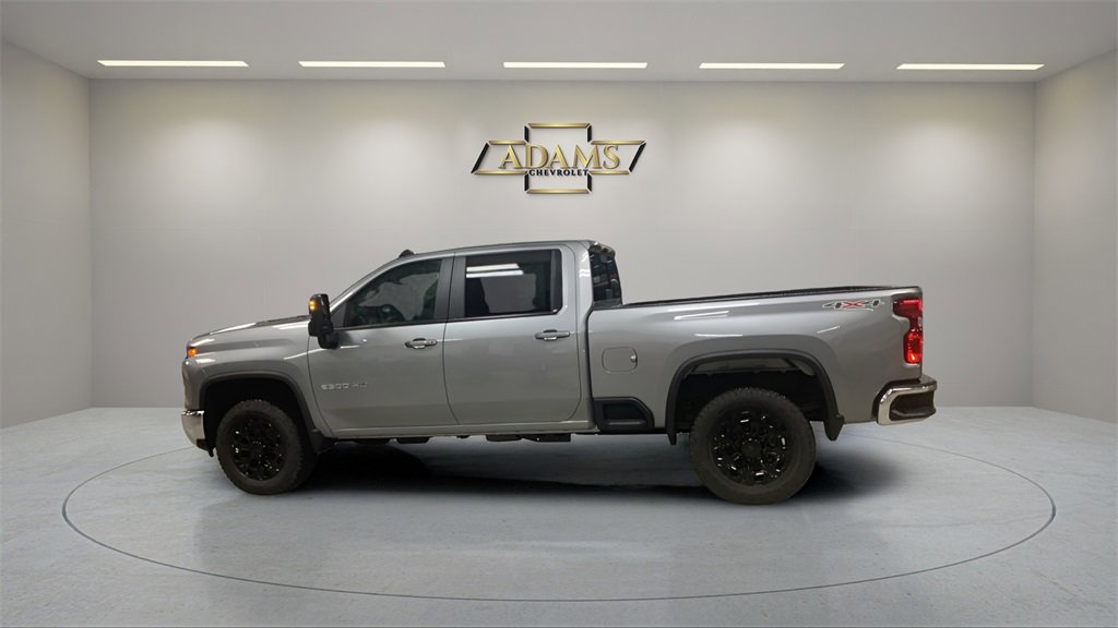 2025 Chevrolet Silverado 2500HD LT photo 3