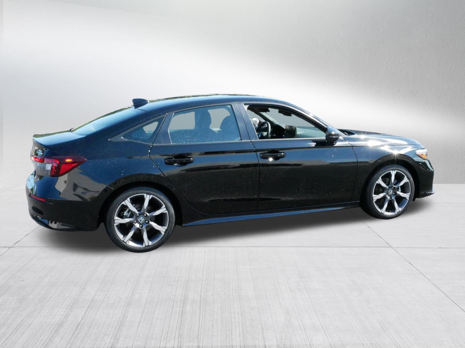 2025 Honda Civic Hybrid Sport Touring photo 7
