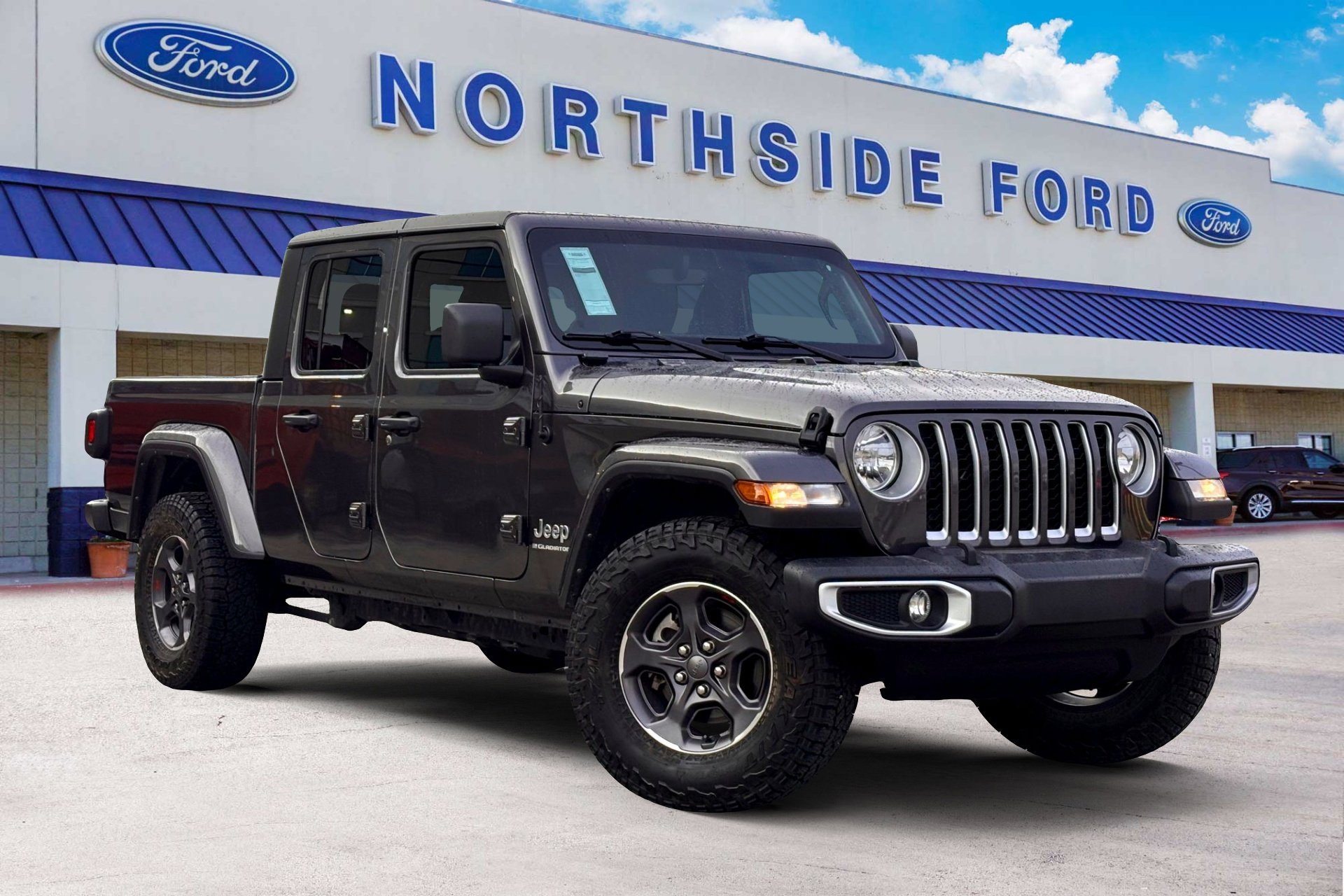 2023 Jeep Gladiator Overland's photo