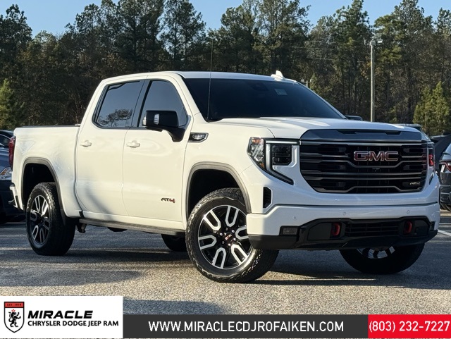 2023 GMC Sierra 1500 AT4's photo