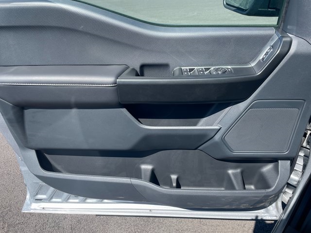 2025 Ford F-150 STX photo 17