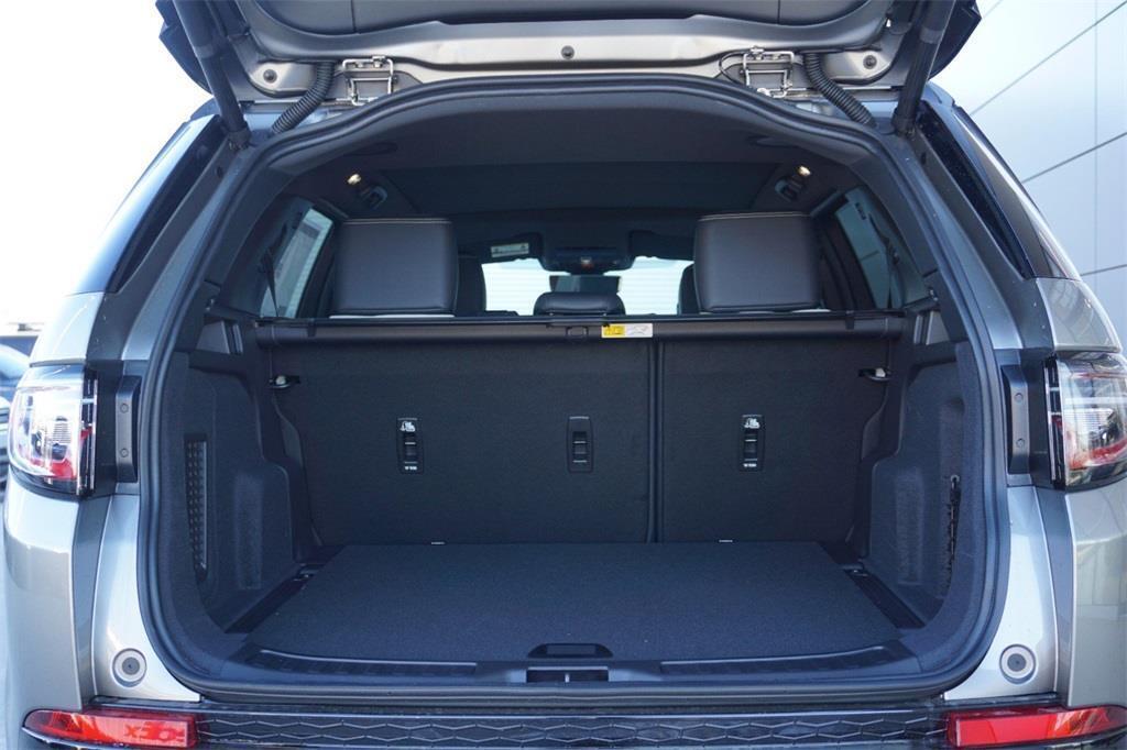 2025 Land Rover Discovery Sport Dynamic SE photo 14