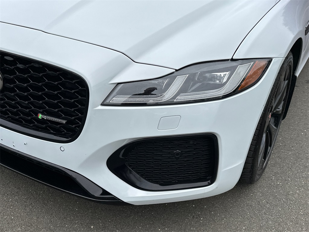2021 Jaguar XF R-Dynamic SE photo 7