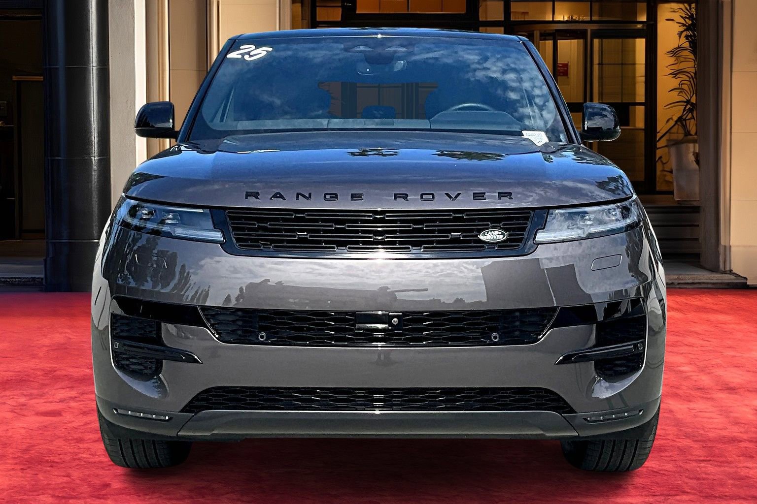2025 Land Rover Range Rover Sport SE photo 2