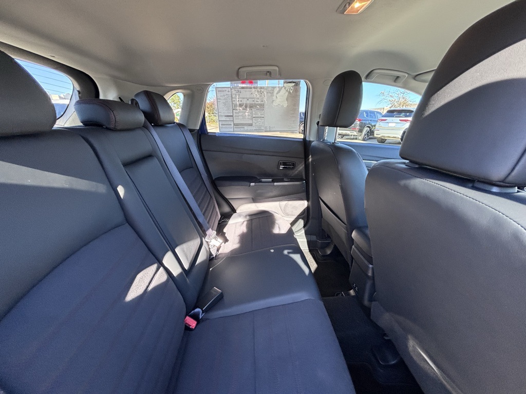 2024 Mitsubishi Outlander Sport ES LE SE photo 17