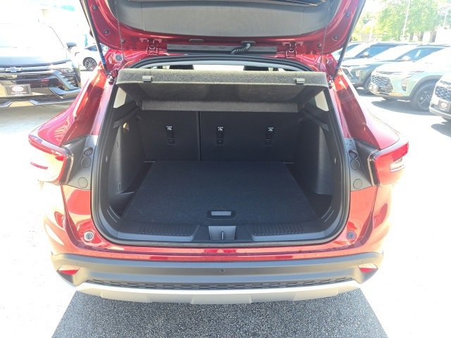 2025 Chevrolet Trax LT photo 27