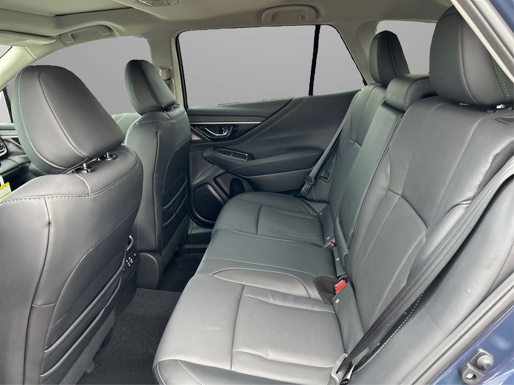 2025 Subaru Outback Limited XT photo 10