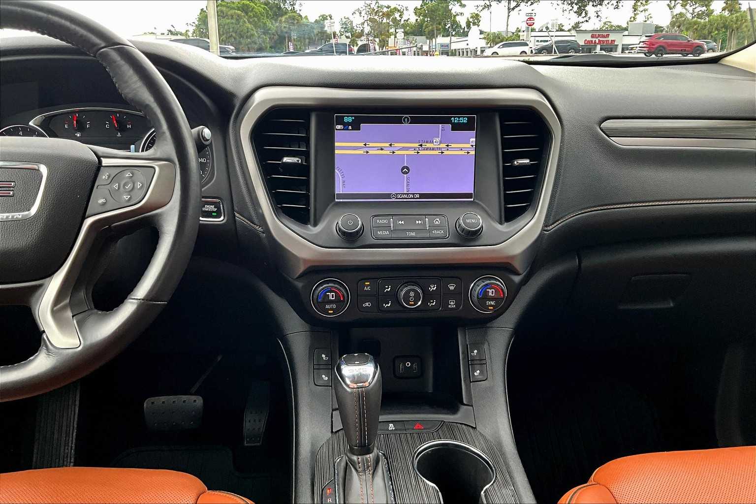 2019 Gmc Acadia SLT photo 6