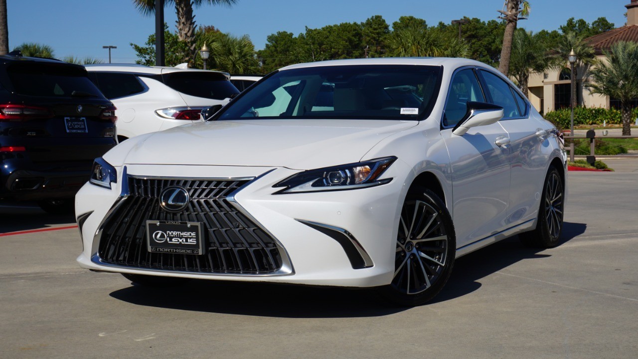 2023 Lexus ES 350's photo