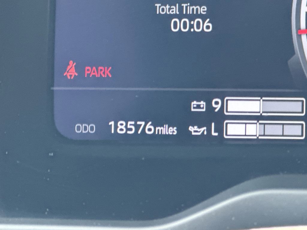 2025 Toyota Tundra Limited photo 12