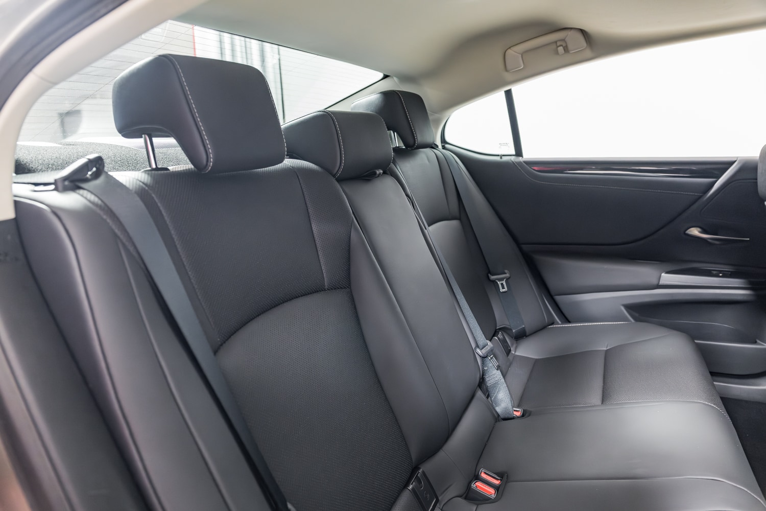 2021 Lexus ES 250 photo 32