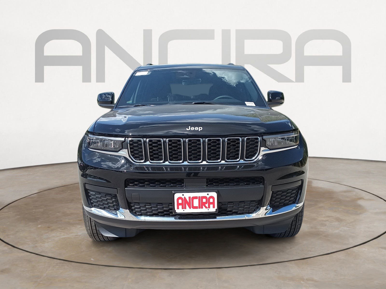 2025 Jeep Grand Cherokee Laredo photo 3