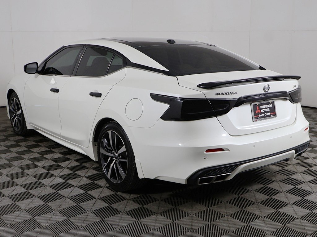 2019 Nissan Maxima SL photo 11