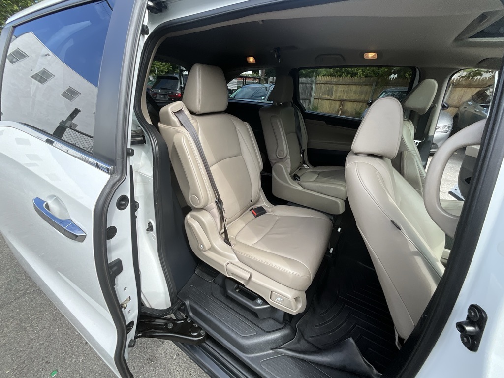 2020 Honda Odyssey EX-L photo 26
