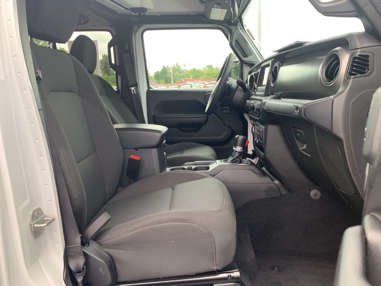 2023 Jeep Gladiator Sport photo 26