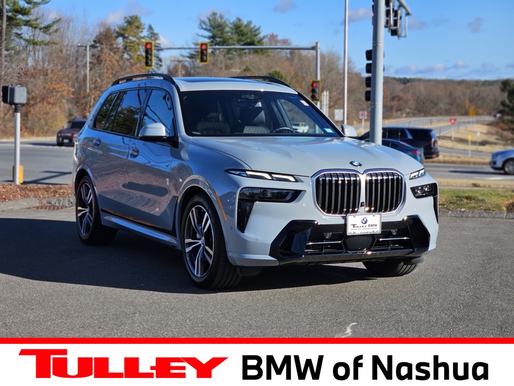 2024 BMW X7 40i's photo