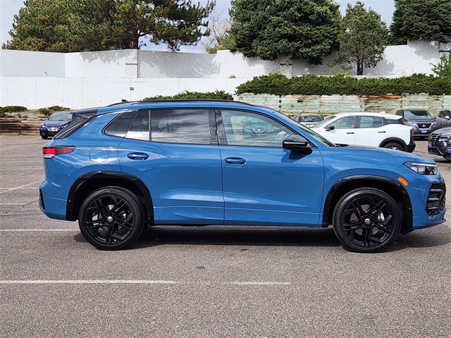 2025 Volkswagen Tiguan SE R-Line Black photo 2