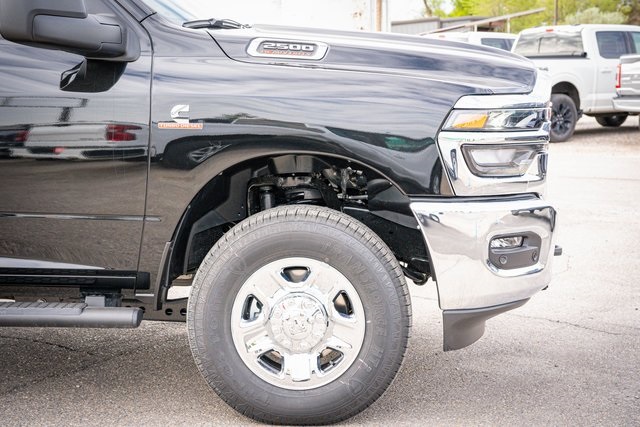 2025 Ram 2500 Tradesman photo 5