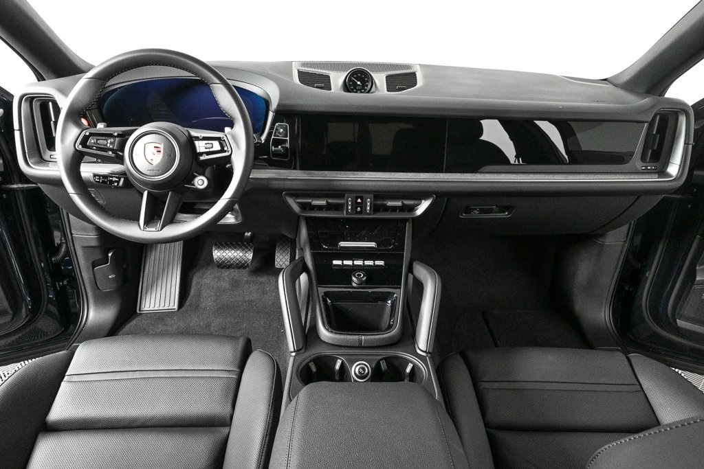 2026 Porsche Cayenne Coupe photo 18