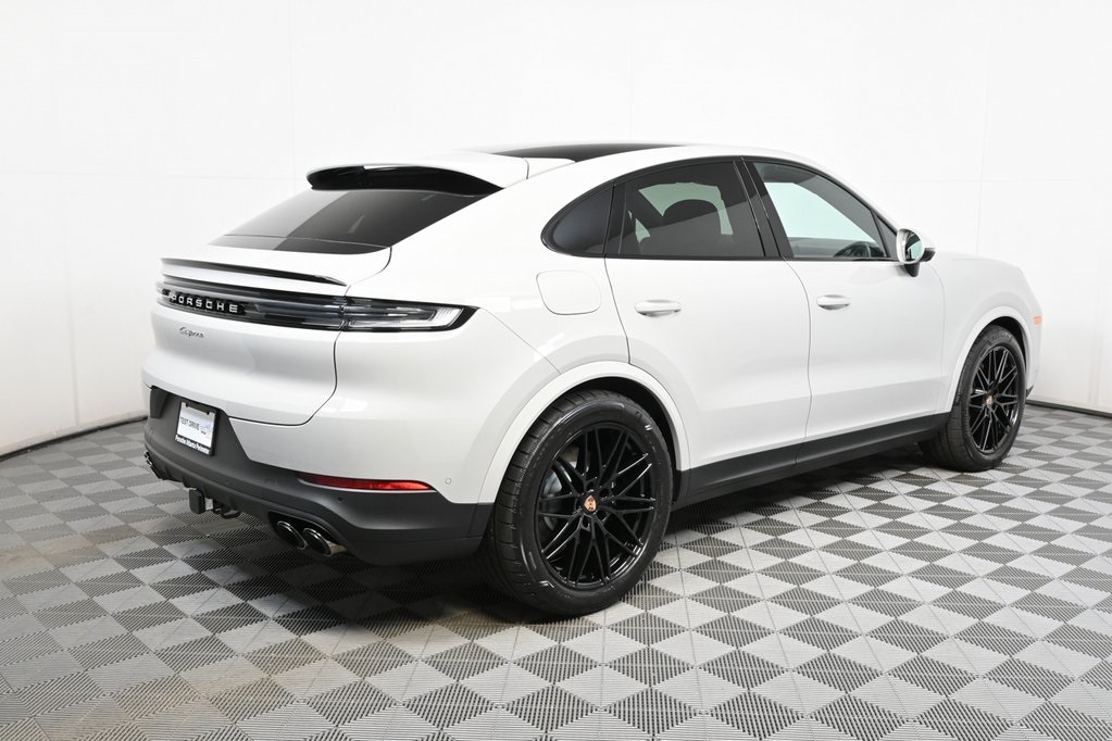 2026 Porsche Cayenne Coupe photo 24