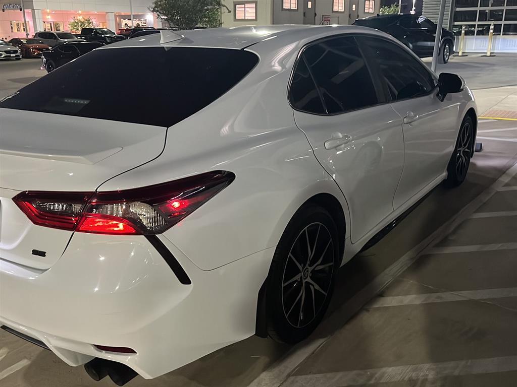2023 Toyota Camry SE photo 2