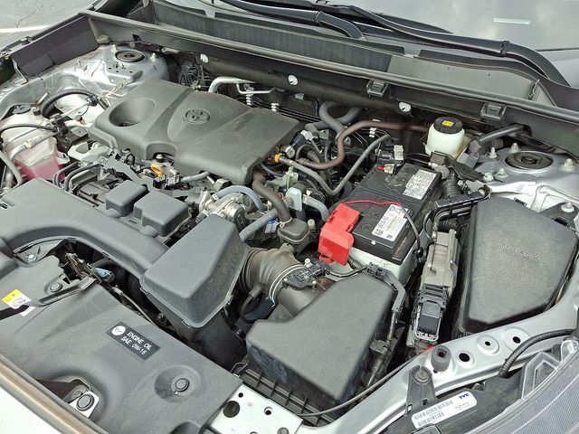 2022 Toyota RAV4 LE photo 25