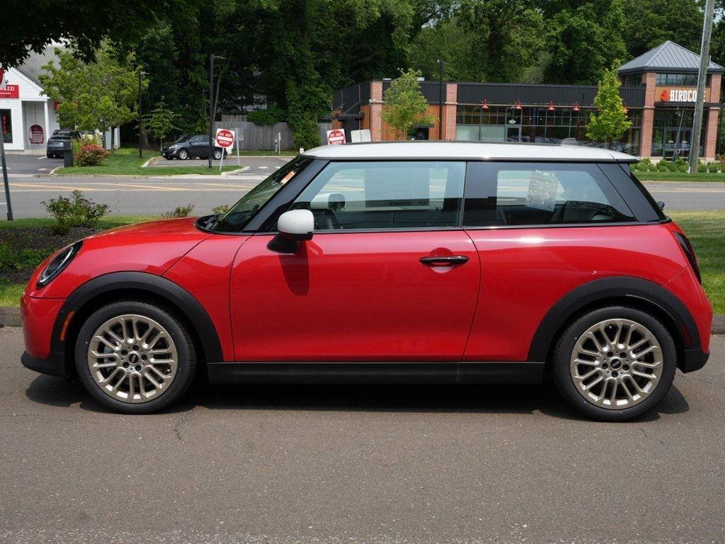 2025 Mini Cooper 2 Door Hardtop Signature photo 8