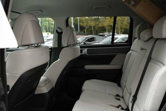 2026 Hyundai Santa Fe SE photo 8