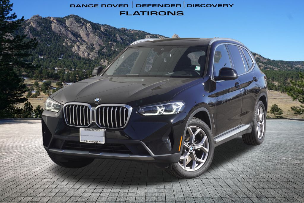 2023 BMW X3 30i's photo