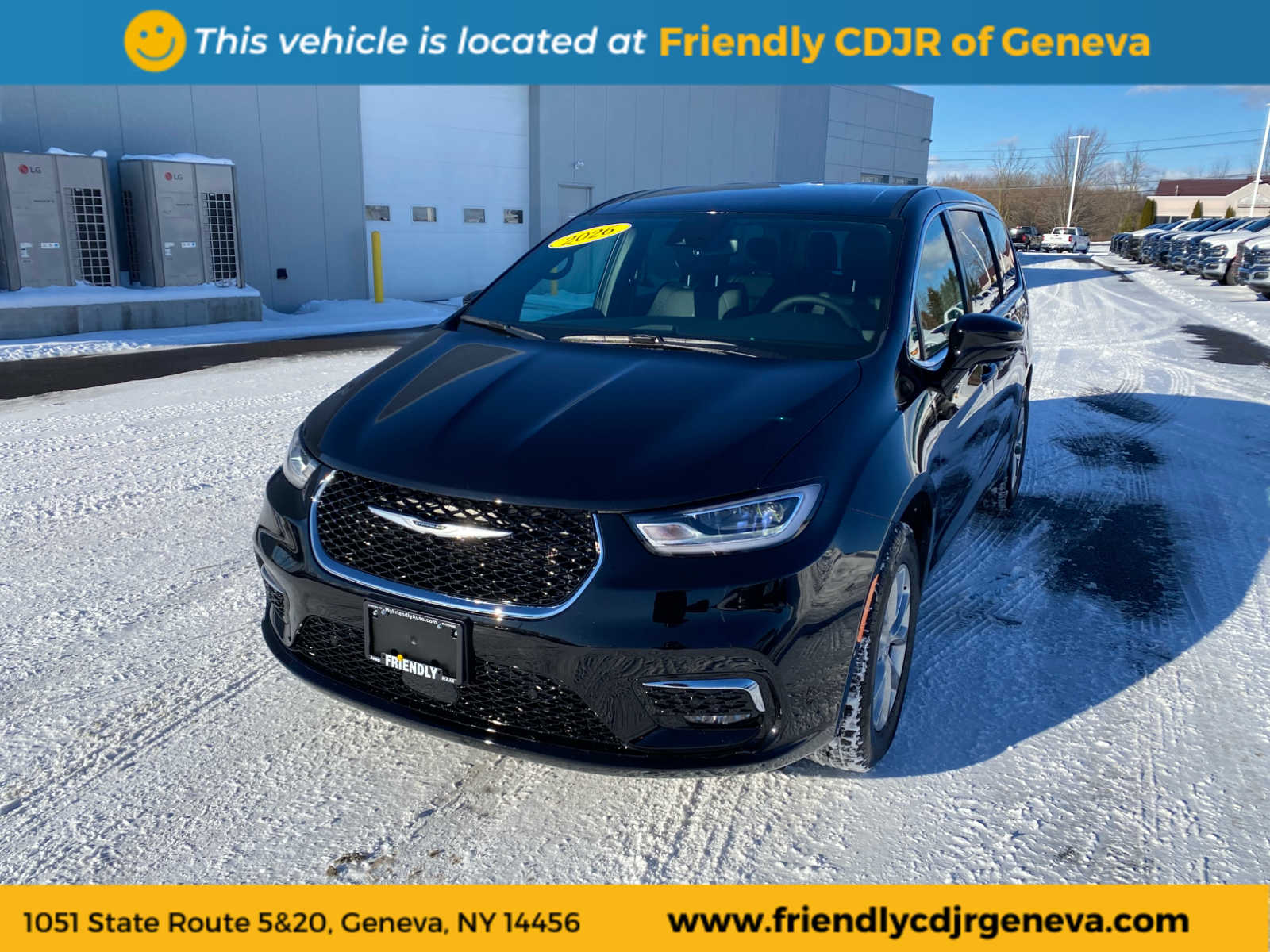 2026 Chrysler Pacifica Select's photo