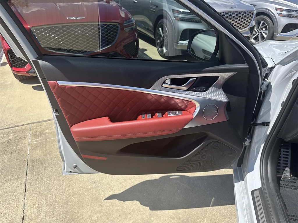 2023 Genesis G70 3.3T Sport Prestige photo 15