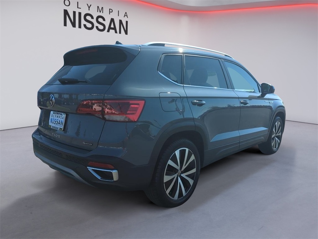 2022 Volkswagen Taos SE photo 4