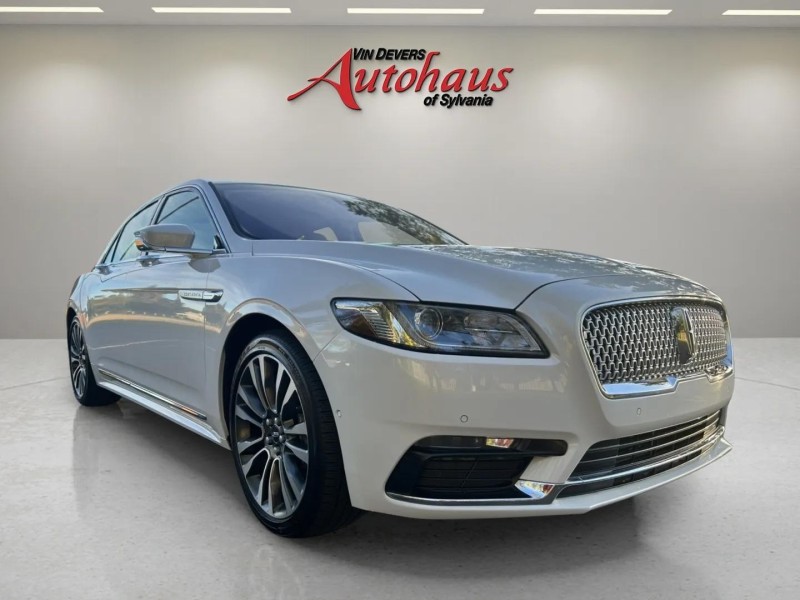 2018 Lincoln Continental Reserve's photo