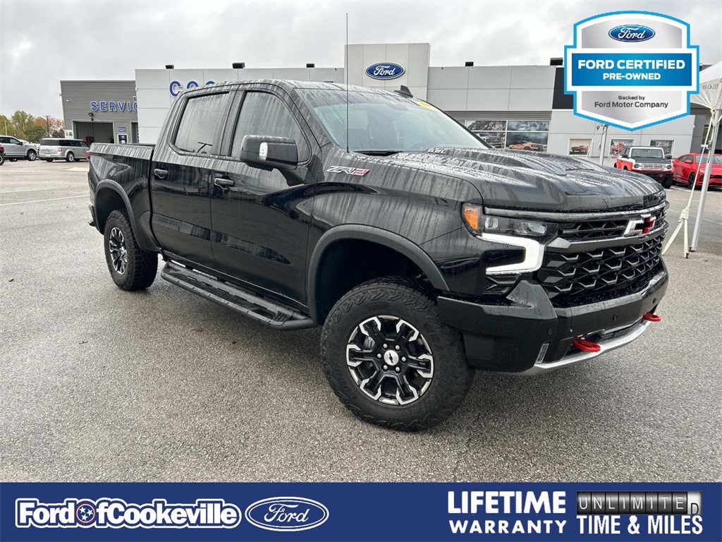 2025 Chevrolet Silverado Base's photo