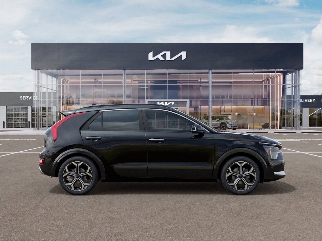 2025 Kia Niro SX Touring photo 6